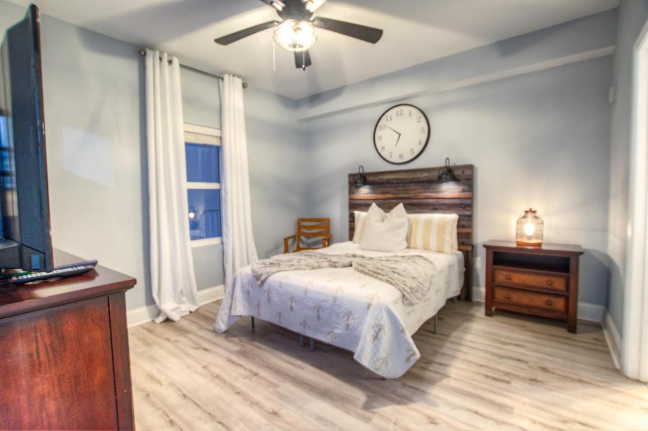 Brand New! Laketown Wharf 633! Amazing 3 Bd, Great Location, And Awesome Amenities! بنما سيتي بيتش المظهر الخارجي الصورة