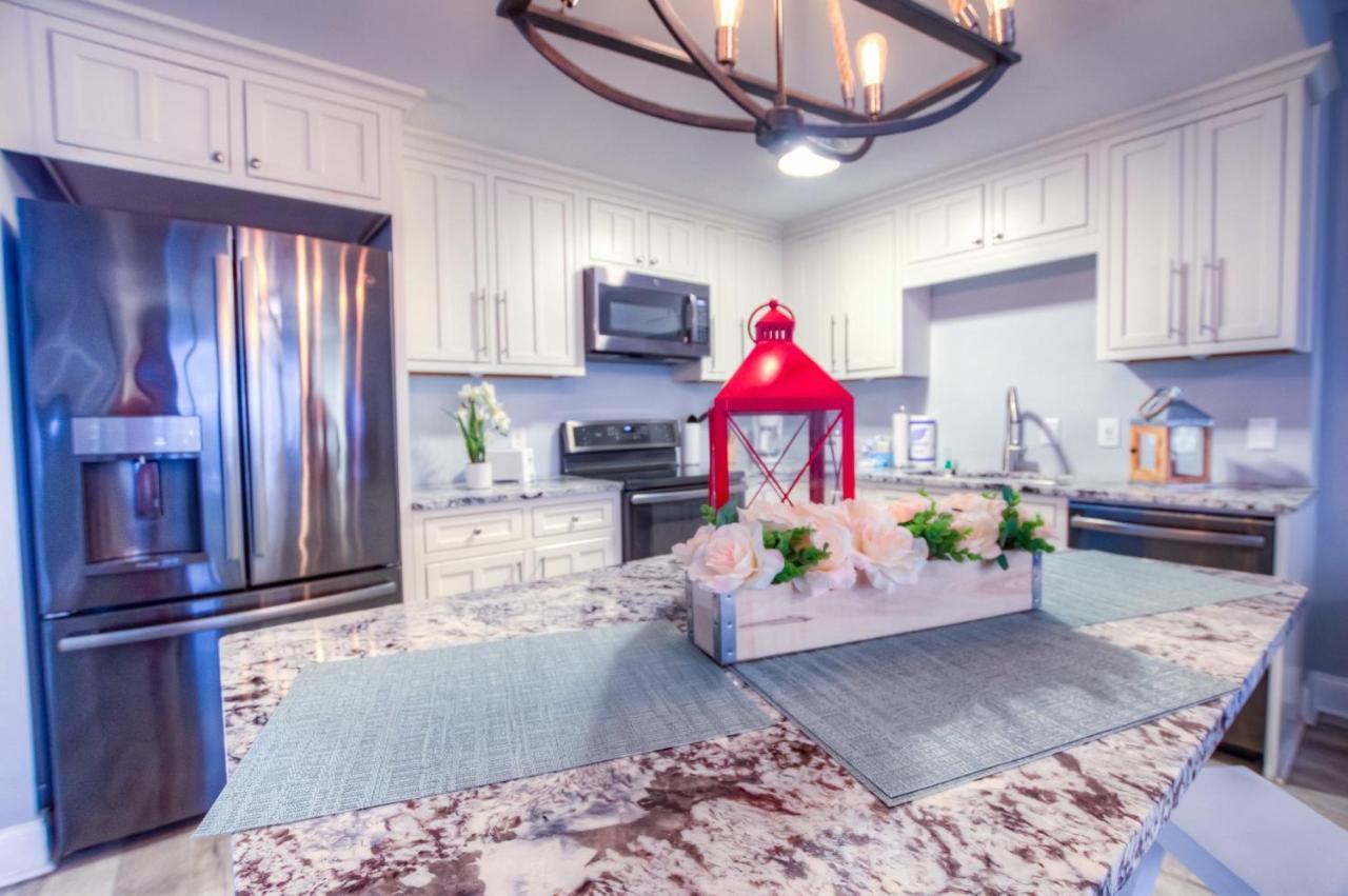 Brand New! Laketown Wharf 633! Amazing 3 Bd, Great Location, And Awesome Amenities! بنما سيتي بيتش المظهر الخارجي الصورة