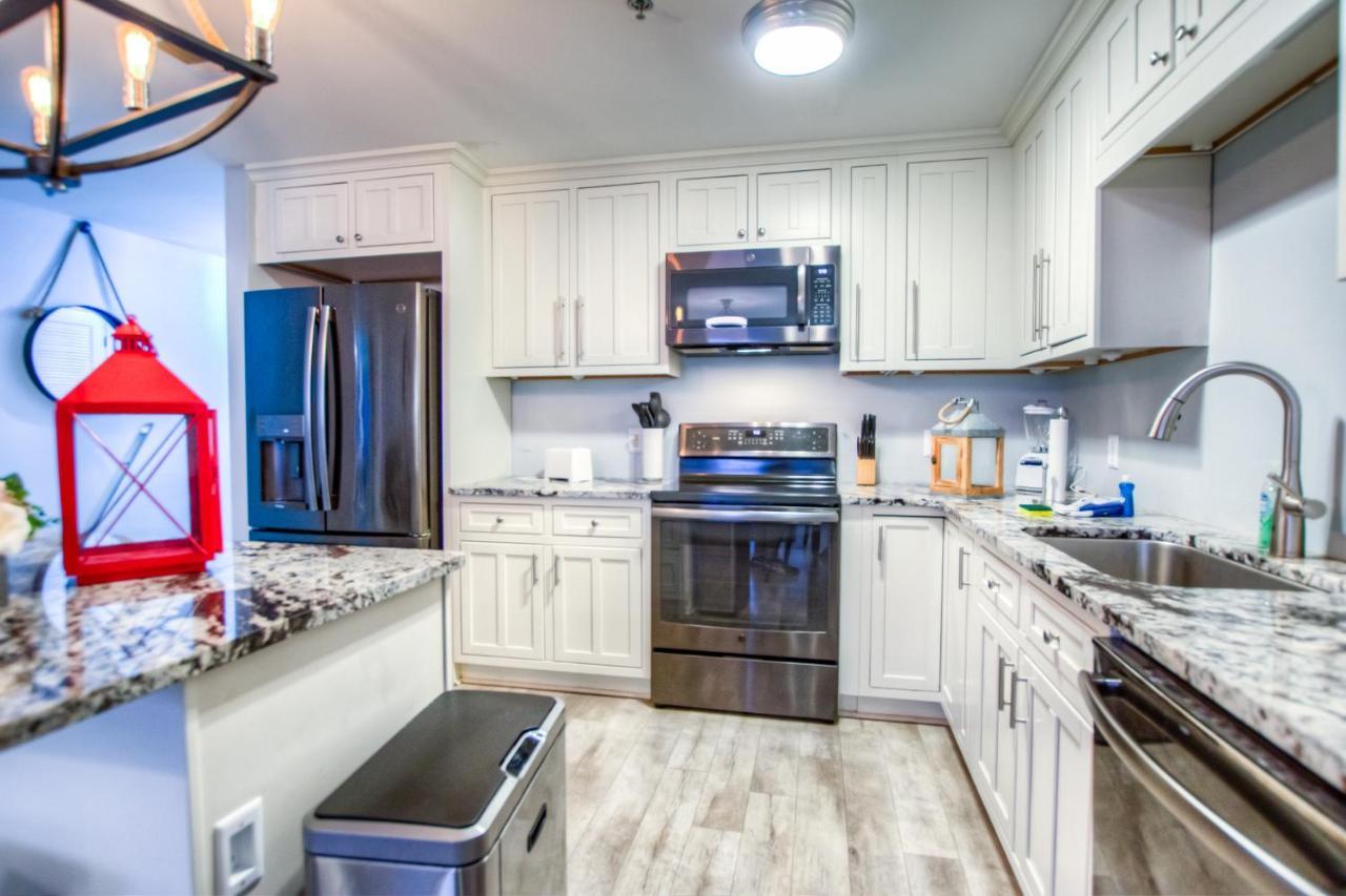 Brand New! Laketown Wharf 633! Amazing 3 Bd, Great Location, And Awesome Amenities! بنما سيتي بيتش المظهر الخارجي الصورة